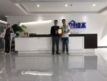 熱烈祝賀王總簽約創綠家南京市區級代理！